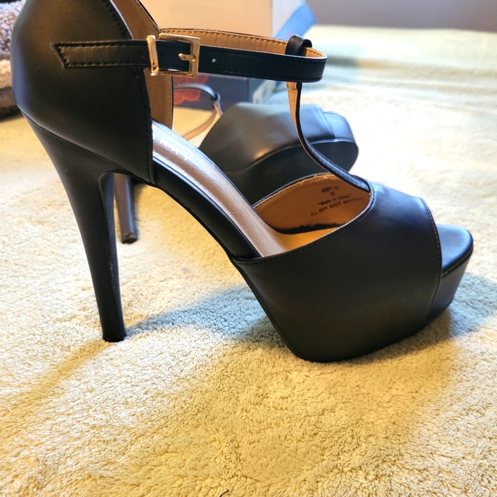 Brand New. 5 1/2" Stilettos (Broke ankle, can no longer wear heels)